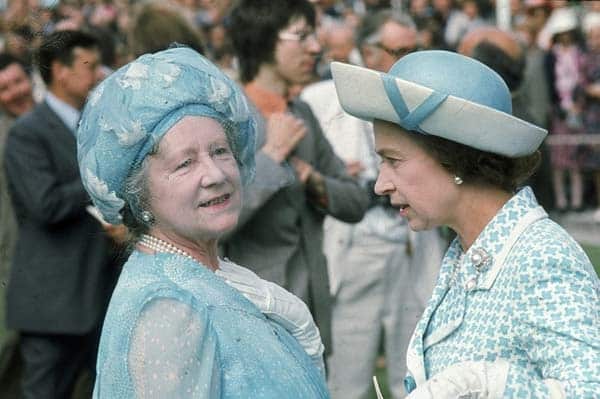 Queen-Elizabeth-Lover-of-Vintage-Hats-